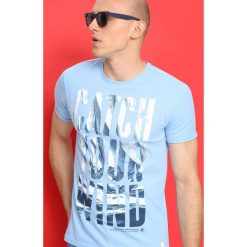 T-SHIRT KRÓTKI RĘKAW MĘSKI Z NADRUKIEM. Bluzki z długim rękawem marki TOP SECRET. W wyprzedaży za 29.99 zł.