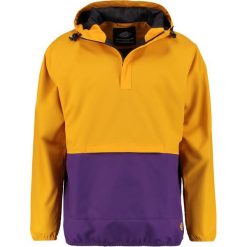 Dickies SMITHFIELD Kurtka przeciwdeszczowa gold orange. Kurtki marki Dickies. W wyprzedaży za 216.30 zł.