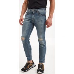 Jeansy VERSACE JEANS COUTURE. Jeansy Versace Jeans Couture, m. W wyprzedaży za 884.57 zł.
