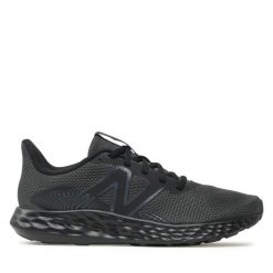 Buty do biegania New Balance. Szare buty do biegania New Balance, bez wzorów, bez zapięcia, do biegania. Za 179.99 zł.
