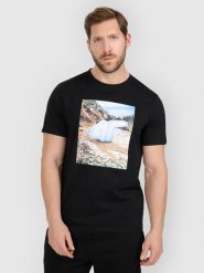 4F T-shirt regular z nadrukiem męski - czarny L. Czarne t-shirty 4F, l, bez wzorów, z bawełny, bez kołnierzyka, bez ramiączek. Za 69.99 zł.