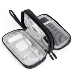 Torba do przechowywania organizera kabli w kolorze czarnym. Czarne torby na laptopa TRAVELHAWK. Za 14.95 zł.