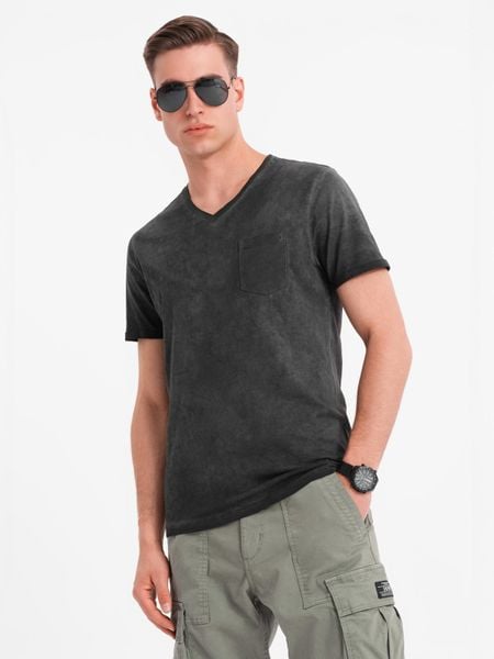 Męski bawełniany t-shirt V-neck z dzianiny z efektem sprania - czarny V6 - Rozmiar: M. Czarne t-shirty Ombre Clothing, l, bez wzorów, z bawełny, bez kołnierzyka, bez ramiączek. W wyprzedaży za 49.99 zł.