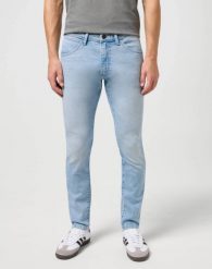 WRANGLER BRYSON MĘSKIE SPODNIE JEANSOWE JEANSY DŻINSY WHISPER BLUE 112350859 W14X017967. Niebieskie jeansy Wrangler, l. Za 219.99 zł.