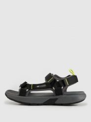 4F Sandały SVING męskie - czarne 42. Czarne sandały 4F, z gumy, bez zapięcia. Za 199.99 zł.