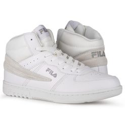 Buty męskie do chodzenia Fila NOCLAF MID. Białe buty do biegania Fila, bez wzorów, bez zapięcia, trekkingowe. W wyprzedaży za 189.00 zł.