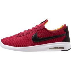 Nike SB AIR MAX BRUIN VPR TXT Sneakersy niskie red crush/black/white/yellow ochre. Buty sportowe casual marki Nike SB. Za 499.00 zł.