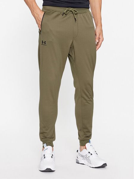 Under Armour Spodnie dresowe Sportstyle Tricot Jogger 1290261 Khaki Loose Fit. Brązowe joggery i bojówki Under Armour, m, bez wzorów, z dresówki. Za 179.99 zł.