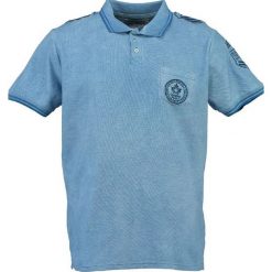 Koszulka polo "Kames" w kolorze błękitnym. Koszulki polo marki Canadian Peak, z haftami, z bawełny, ze stójką, z krótkim rękawem. W wyprzedaży za 130.95 zł.