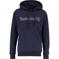 Timberland TAYLOR OHEAD Bluza z kapturem dark blue. Bluzy marki Timberland. W wyprzedaży za 314.25 zł.