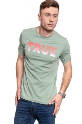 T-SHIRT MĘSKI MUSTANG ALEX C PRINT 1009912 6461. T-shirty Mustang, m, bez wzorów, bez kołnierzyka, bez ramiączek. W wyprzedaży za 39.99 zł.