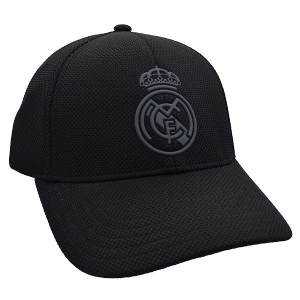 Czapka z daszkiem Real Madryt - oficjalna licencjonowana. Czarne czapki z daszkiem REAL MADRID, bez wzorów. Za 109.00 zł.
