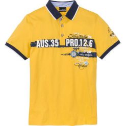 Shirt polo Regular Fit bonprix złocisto-żółty. Koszulki polo marki bonprix. Za 59.99 zł.
