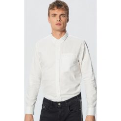 Koszula o regularnym kroju - Biały. Koszule marki Cropp. Za 59.99 zł.