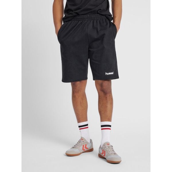Spodenki sportowe męskie Hummel Go Cotton Bermuda Shorts. Czarne krótkie spodenki sportowe Hummel, m, bez wzorów. Za 55.00 zł.
