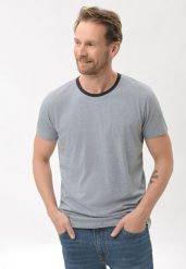 Bawełniany t-shirt T-CAS. Niebieskie t-shirty Volcano, l, bez wzorów, z bawełny, bez kołnierzyka, bez ramiączek. Za 69.99 zł.