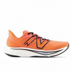 Obuwie do Biegania dla Dorosłych New Balance FuelCell Rebel Pomarańczowy. Brązowe buty do biegania New Balance, bez wzorów, z gumy, bez zapięcia, do biegania. Za 501.00 zł.