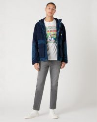 MĘSKI T-SHIRT WRANGLER SS 1947 TEE VINTAGE WHITE W7AUD3X1Y 112131364. Białe t-shirty Wrangler, m, bez wzorów, bez kołnierzyka, bez ramiączek. Za 69.99 zł.