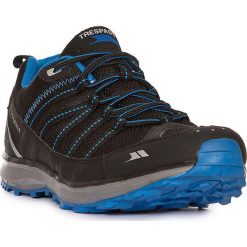 Buty turystyczne "Pace" w kolorze czarnym. Czarne buty trekkingowe Trespass Men, bez wzorów, z materiału, bez zapięcia. W wyprzedaży za 153.95 zł.