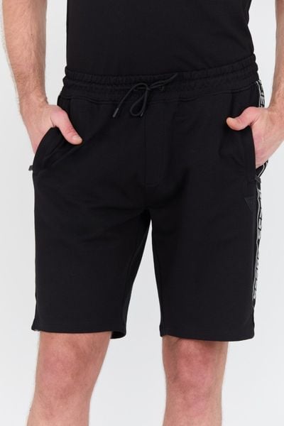 GUESS Czarne męskie shorty Arlo, Rozmiar XL. Czarne szorty Guess, l, z aplikacjami. W wyprzedaży za 190.99 zł.