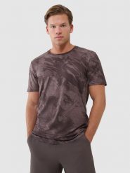 4F Koszulka treningowa regular szybkoschnąca męska - brązowa S. Brązowe t-shirty 4F, m, bez wzorów, z dzianiny, bez kołnierzyka, bez ramiączek. W wyprzedaży za 99.99 zł.