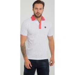 Koszulka polo "Marshal" - Regular fit - w kolorze białym. Koszulki polo marki Sir Raymond Taylor, z aplikacjami, z bawełny, polo, z krótkim rękawem. W wyprzedaży za 108.95 zł.