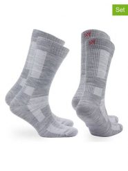Norfolk Skarpety trekkingowe (2 pary) "Sheldon" w kolorze jasnoszarym rozmiar: 39-42. Szare skarpety Norfolk, bez wzorów, z materiału. Za 43.99 zł.