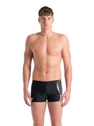 Arena Kąpielówki w kolorze czarno-białym rozmiar: 4. Białe kąpielówki Arena, bez wzorów, z materiału. Za 61.45 zł.