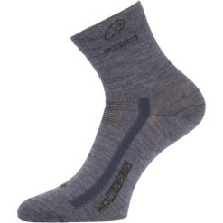 Skarpety merino WKS. Brązowe skarpety LASTING, bez wzorów, z elastanu. Za 95.00 zł.