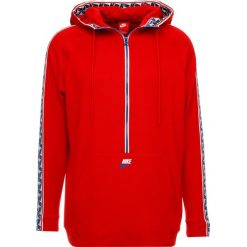 Nike Sportswear TAPED HALF Bluza z kapturem university red/gym blue/sail. Bluzki z długim rękawem marki Nike Sportswear. Za 359.00 zł.