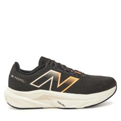 Buty do biegania New Balance. Czarne buty do biegania New Balance, bez wzorów, bez zapięcia, do biegania. Za 499.99 zł.