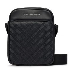 Saszetka Tommy Hilfiger. Czarne saszetki i nerki Tommy Hilfiger, bez wzorów, małe, bez dodatków. Za 369.99 zł.