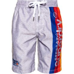 Superdry CALI Szorty kąpielowe silver grey grit. Kąpielówki marki Superdry. W wyprzedaży za 215.20 zł.