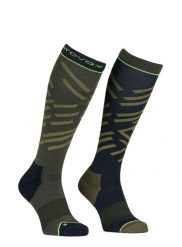 Skarpety skiturowe Ortovox Ski Tour Long Socks. Zielone skarpety ORTOVOX, bez wzorów, z elastanu. Za 202.29 zł.