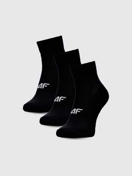 4F Skarpetki casual za kostkę (3-pack) męskie - czarne 43-46. Czarne skarpety 4F, bez wzorów, z bawełny. Za 49.99 zł.