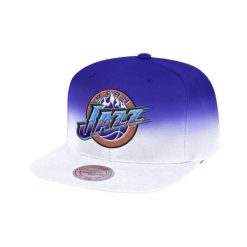 Czapka typu snapback Mitchell & Ness Color Fade Utah Jazz. Białe czapki z daszkiem Mitchell & Ness, bez wzorów. Za 217.00 zł.