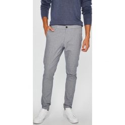 Selected - Spodnie. Spodnie materiałowe marki Selected. W wyprzedaży za 179.90 zł.