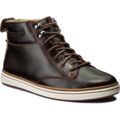 Trzewiki CLARKS - Norsen Mid 261278277 Dark Tan Leather. Botki sznurowane marki Clarks. W wyprzedaży za 299.00 zł.