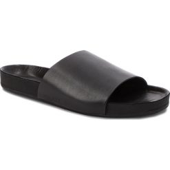 Klapki VAGABOND - Funk 4590-001-20 Black. Klapki marki QUECHUA. W wyprzedaży za 219.00 zł.