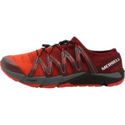 Merrell BARE ACCESS FLEX Obuwie do biegania treningowe red. Buty do biegania marki Merrell. W wyprzedaży za 440.30 zł.