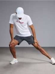 Sportowa czapka z daszkiem - biały. Białe czapki z daszkiem Sinsay, bez wzorów. Za 19.99 zł.