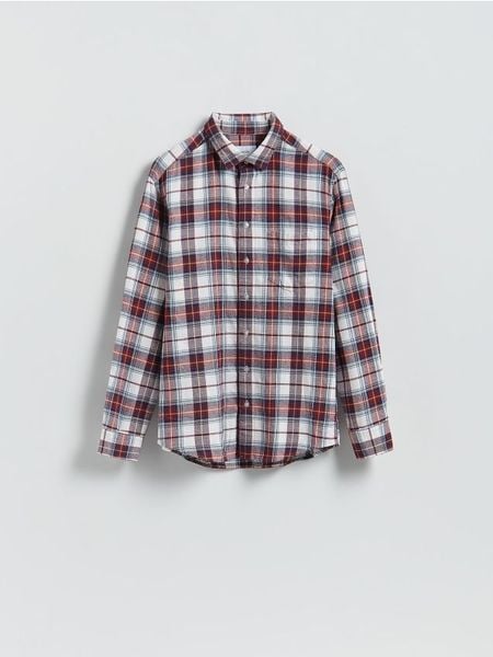 Koszula regular fit w kratę - czerwony. Czerwone koszule Reserved, l, bez wzorów, z bawełny, bez kołnierzyka, bez ramiączek. W wyprzedaży za 89.99 zł.
