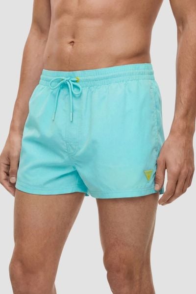 GUESS Niebieskie którkie męskie kąpielówki New Basic, Rozmiar S. Niebieskie kąpielówki Guess, l, z aplikacjami. Za 259.99 zł.