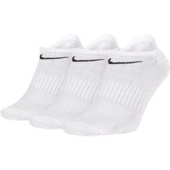 Lekkie Skarpety Treningowe Unisex Dla Dorosłych. Białe skarpety Nike, bez wzorów, z bawełny. Za 119.99 zł.
