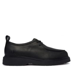 Półbuty Calvin Klein. Czarne eleganckie półbuty CALVIN KLEIN, bez wzorów, bez obcasa, bez zapięcia. Za 649.99 zł.