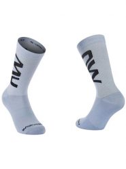 Skarpety rowerowe NORTHWAVE Extreme Air Sock szare. Szare skarpety Northwave, w ażurowe wzory, z dzianiny. Za 44.85 zł.