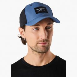 Czapka z daszkiem hiking unisex Swedemount Lofoten Trucker Cap II. Niebieskie czapki z daszkiem SWEDEMOUNT, bez wzorów. Za 79.99 zł.