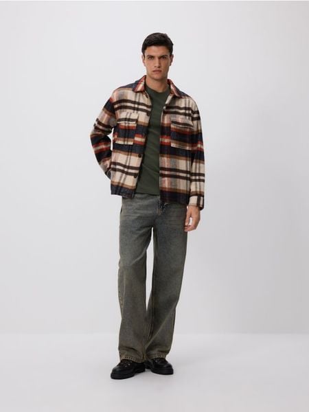 Koszula comfort fit w kratę - wielobarwny. Koszule Reserved, l, bez wzorów, z tkaniny, bez kołnierzyka, bez ramiączek. Za 149.99 zł.