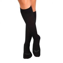 3/4-długie skarpetki uciskowe z merceryzowanej bawełny w kolorze czarnym. Czarne skarpety OEM, bez wzorów, z bawełny. W wyprzedaży za 85.02 zł.