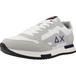 Buty SUN68 SCPZ43121 Biały. Białe buty trekkingowe SUN68, bez wzorów, z syntetyku, bez zapięcia. Za 362.99 zł.